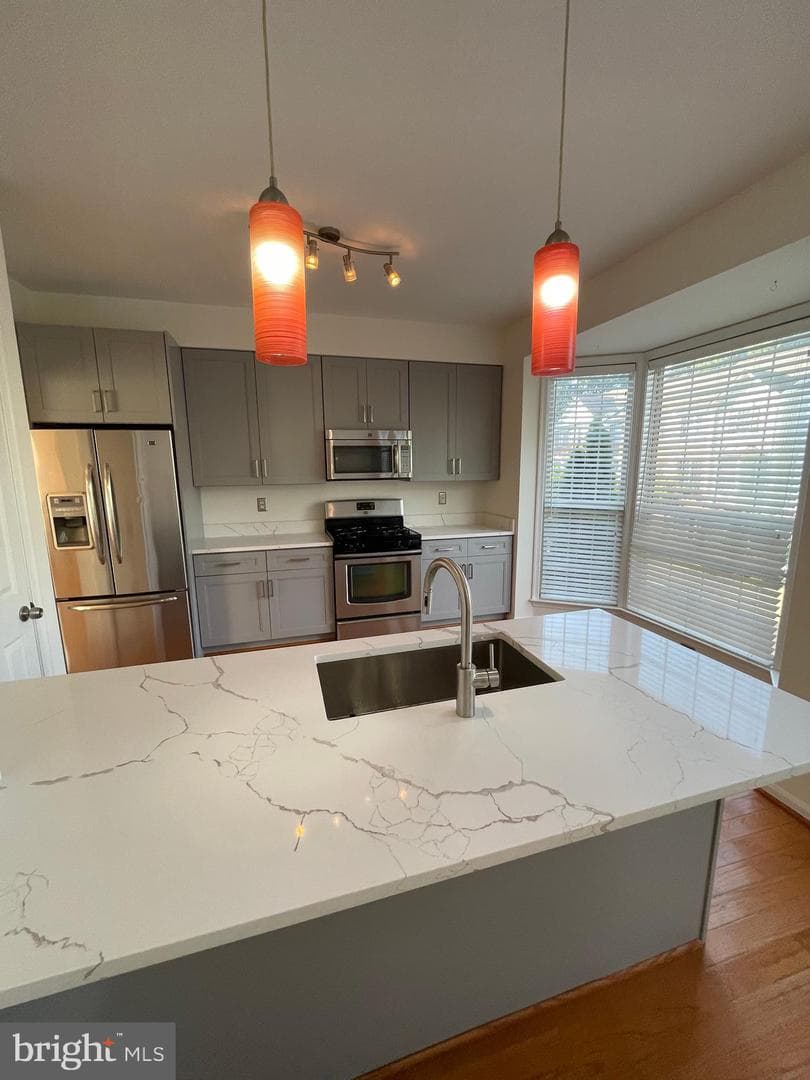 47692 Sandbank Square photo 2
