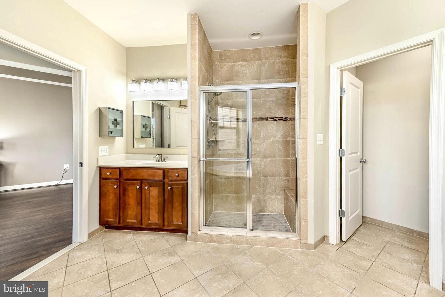 42540 Dreamweaver photo 20