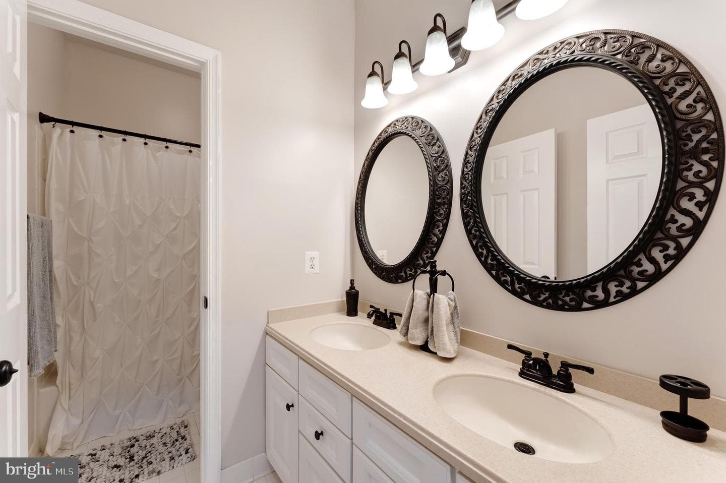 22083 Vantage Pointe Place photo 36