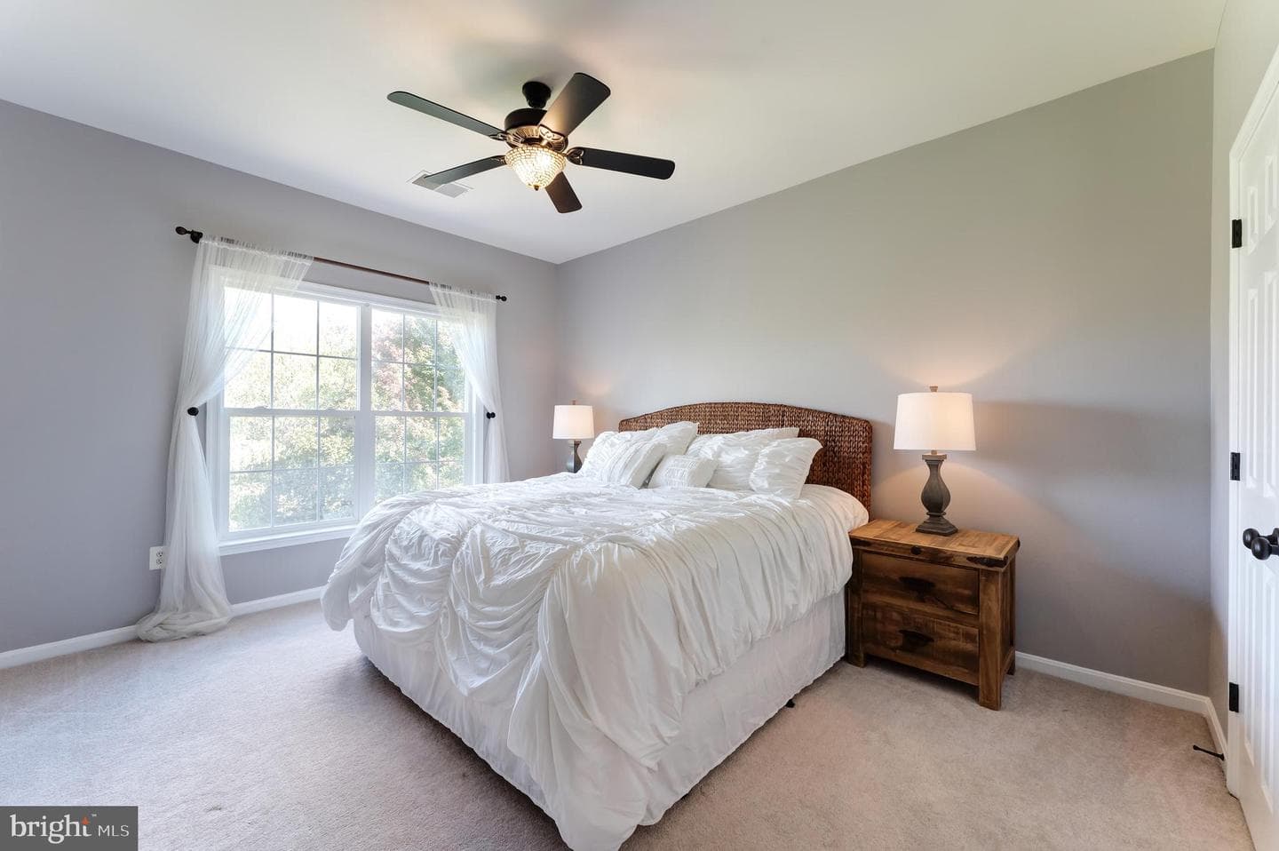 22083 Vantage Pointe Place photo 37