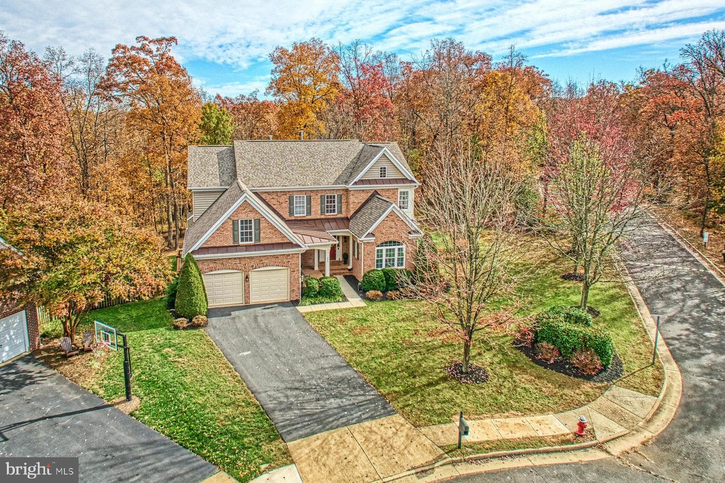 903 Powhatan Court NE photo 1