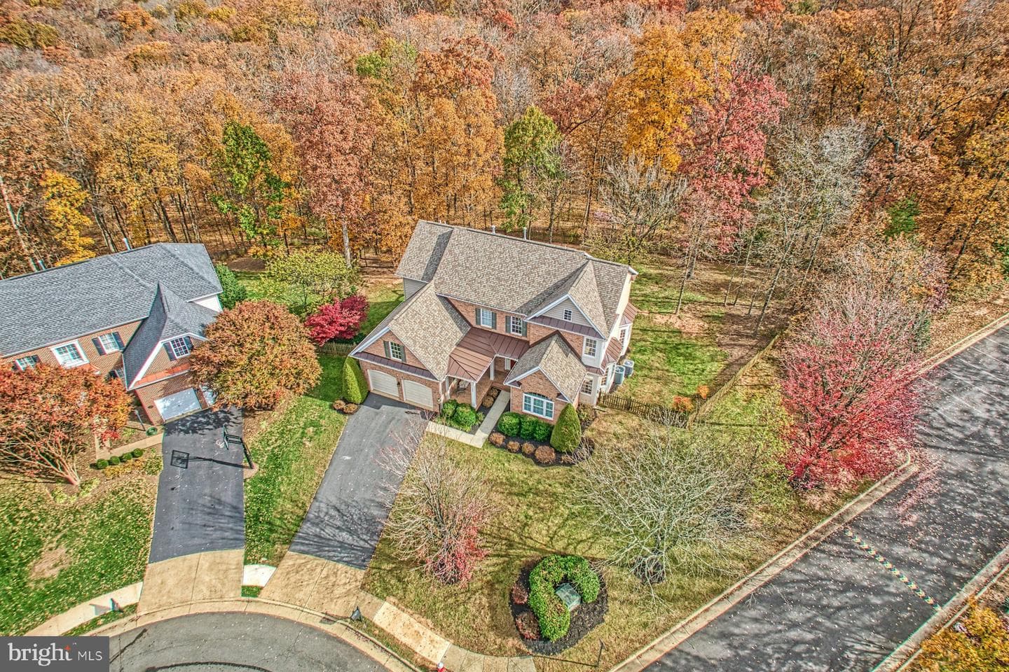 903 Powhatan Court NE photo 3