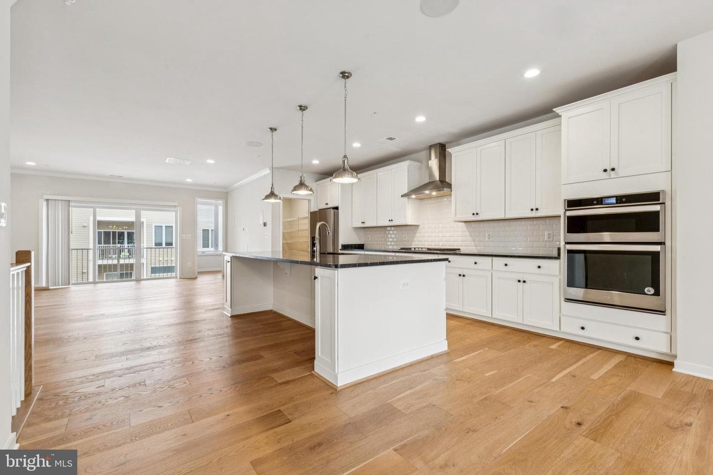 43186 Mongold Square photo 13