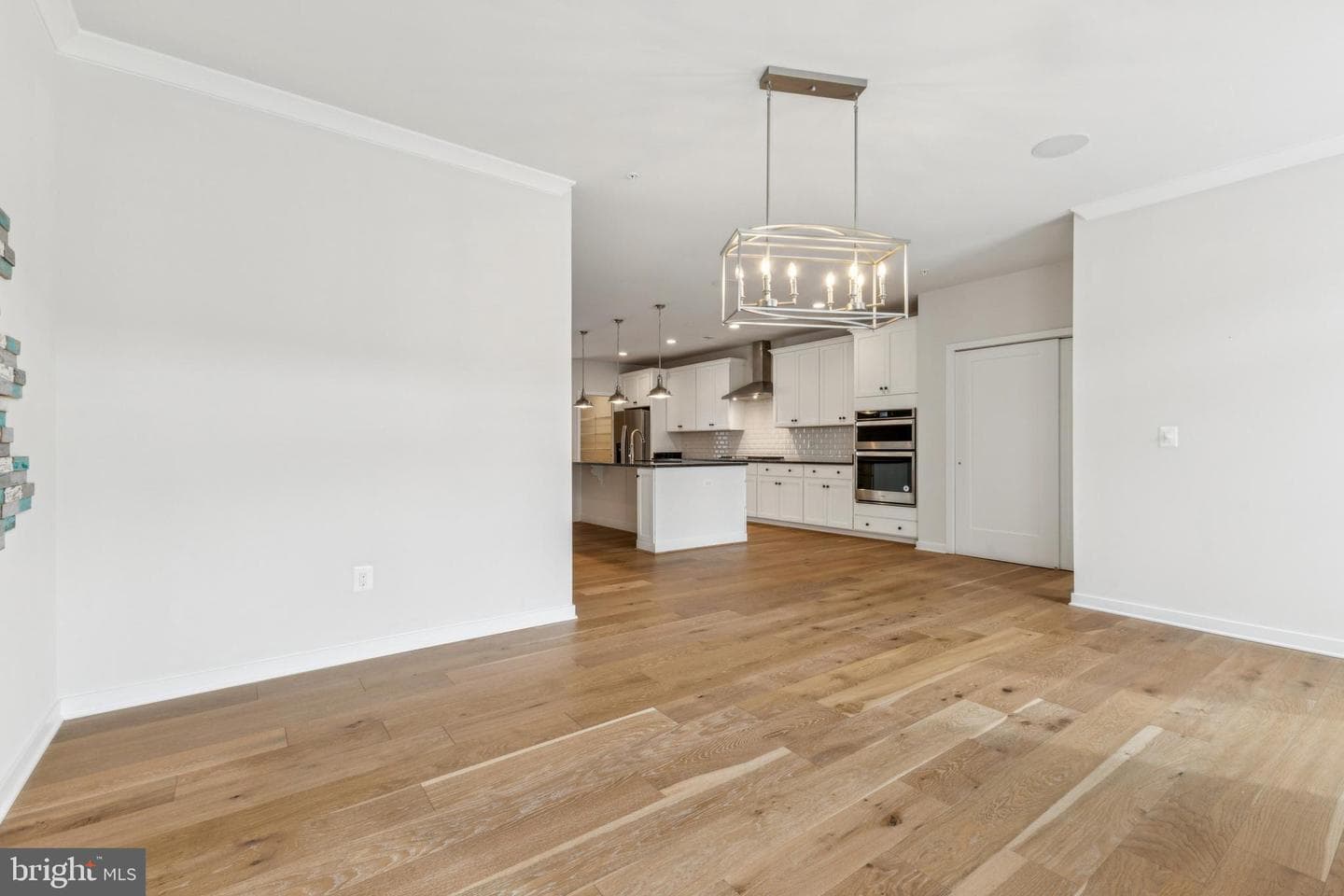 43186 Mongold Square photo 15