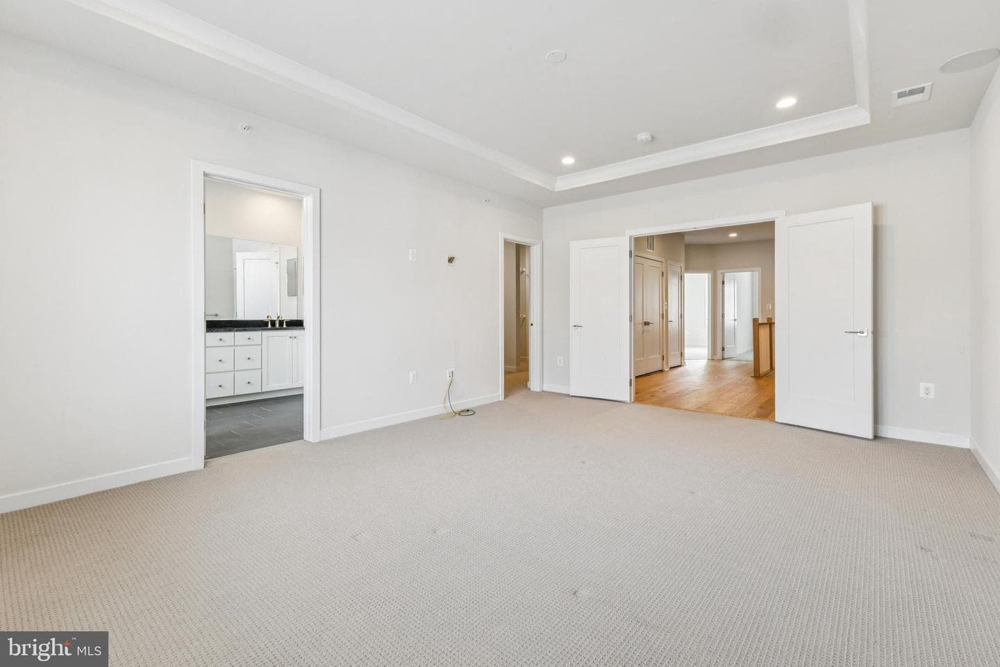43186 Mongold Square photo 18