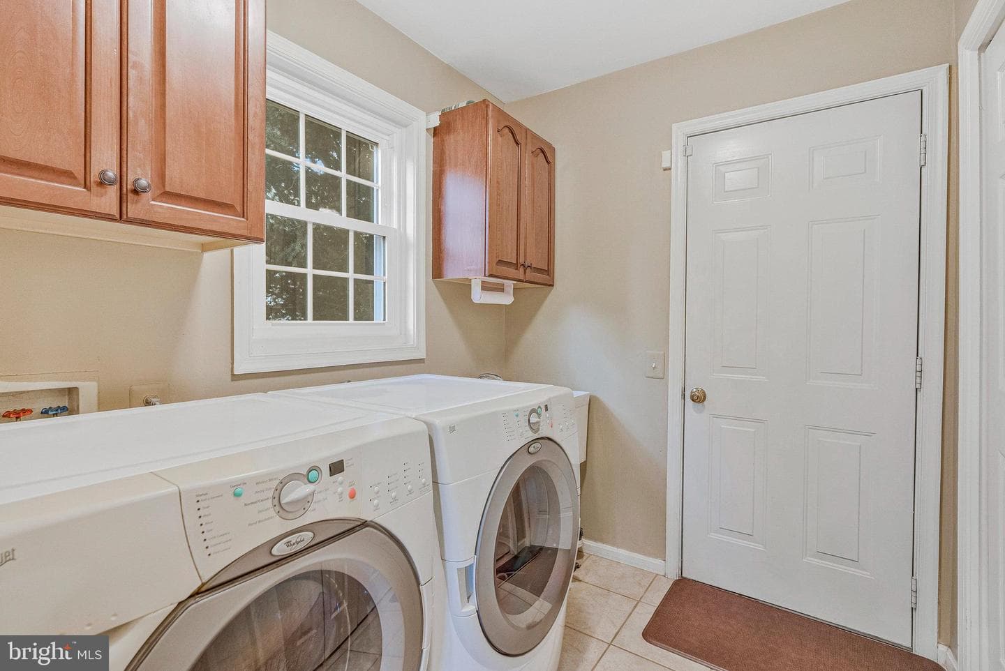 706 Amber Court NE photo 19