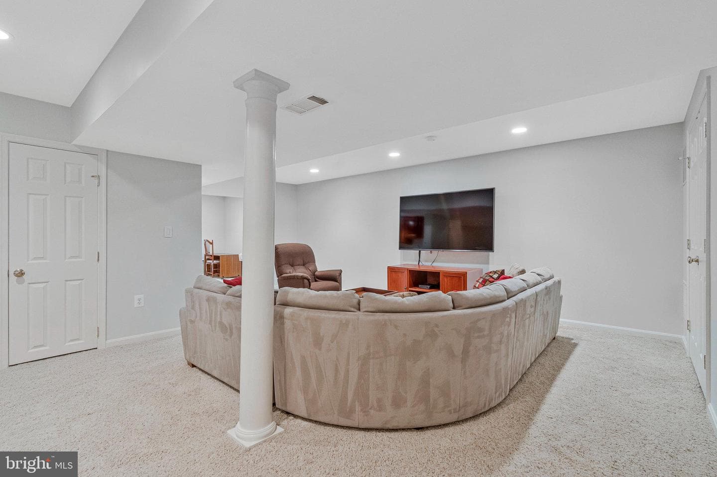 706 Amber Court NE photo 53