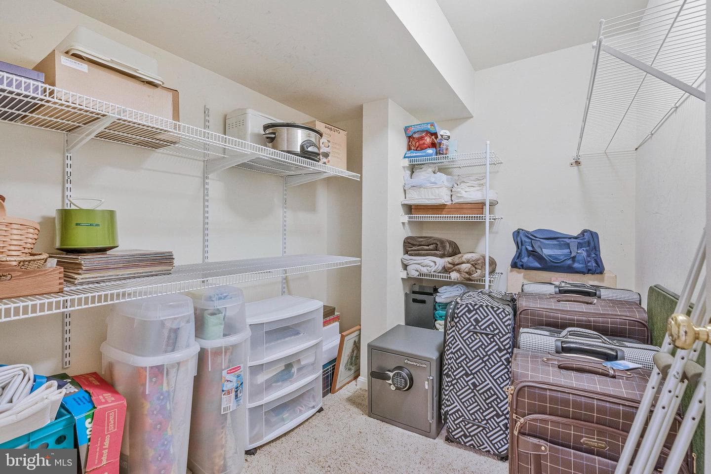 706 Amber Court NE photo 54
