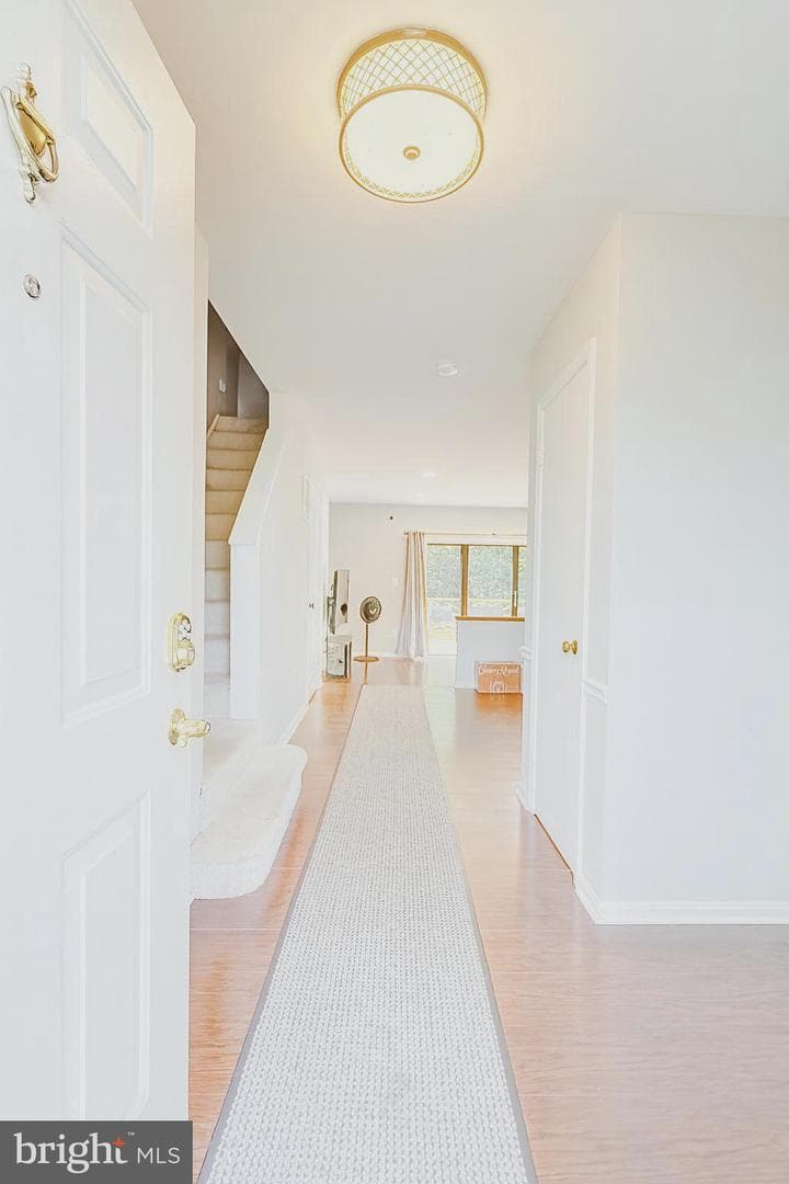21 Haxall Court photo 3