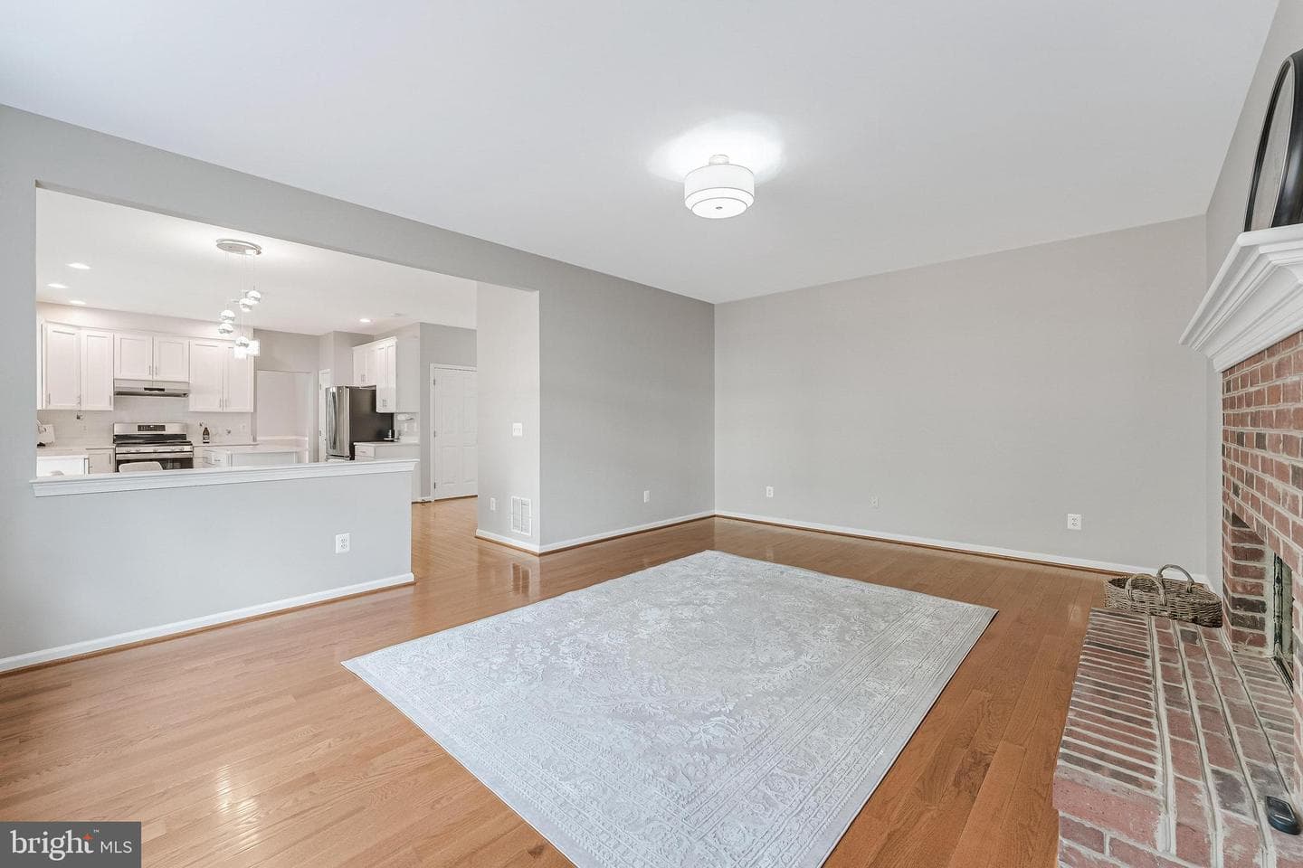 43756 Woodworth Court photo 18
