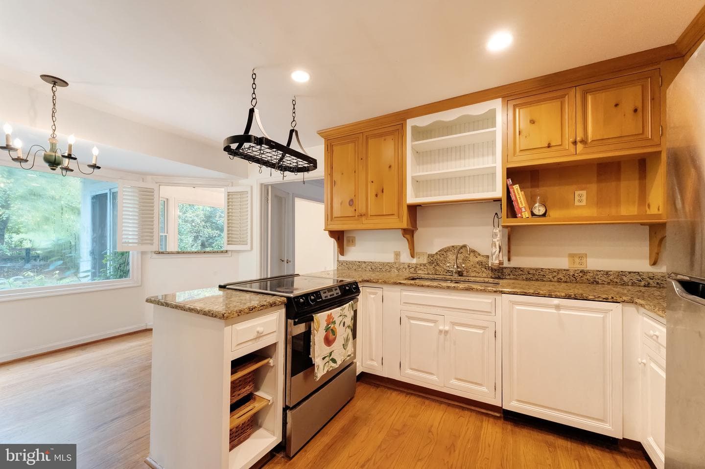 3 Meadowbrook Court S photo 13