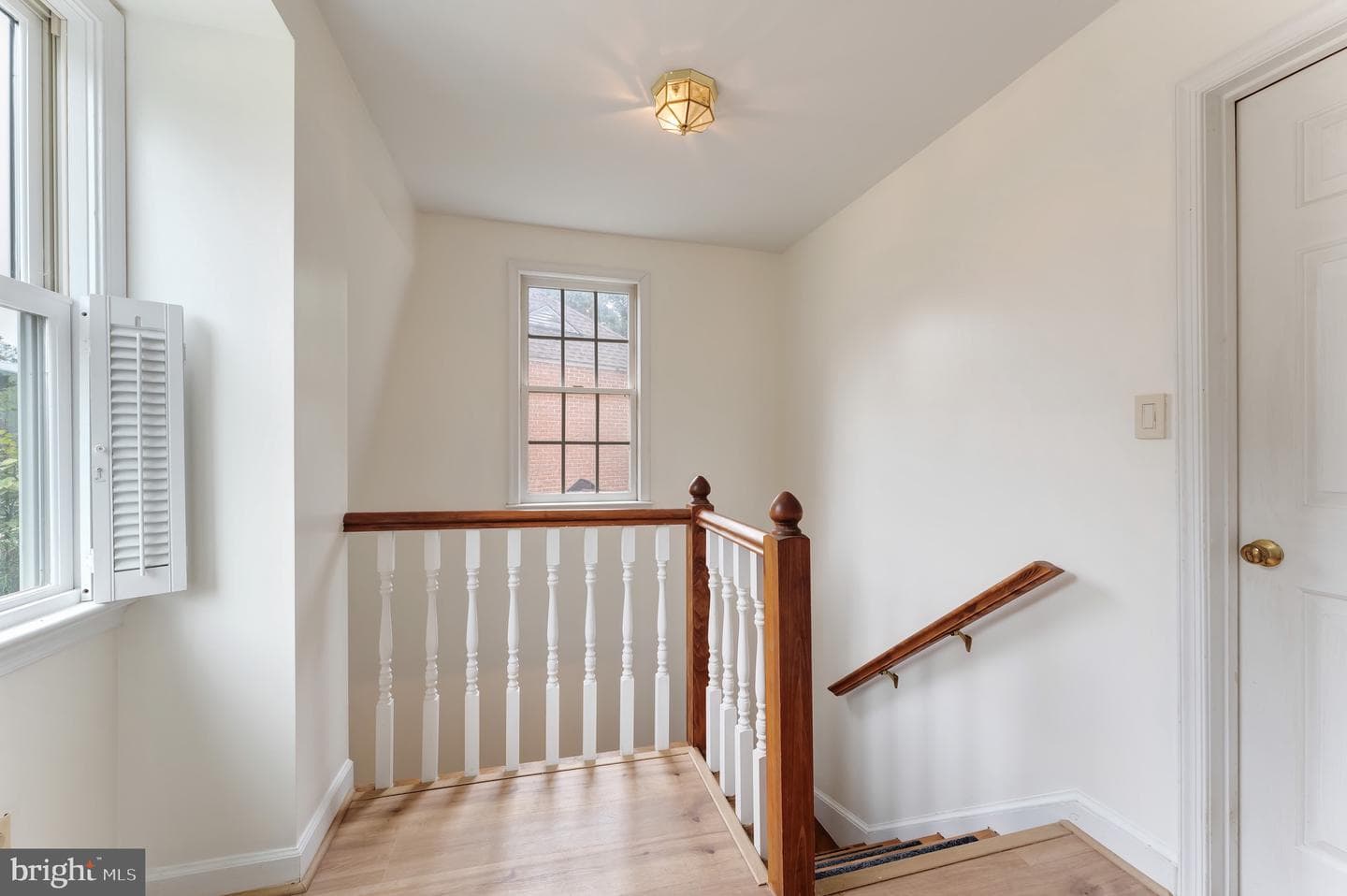 3 Meadowbrook Court S photo 17