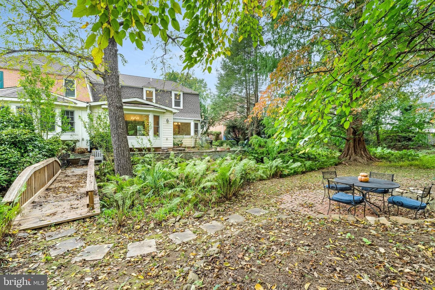 3 Meadowbrook Court S photo 29