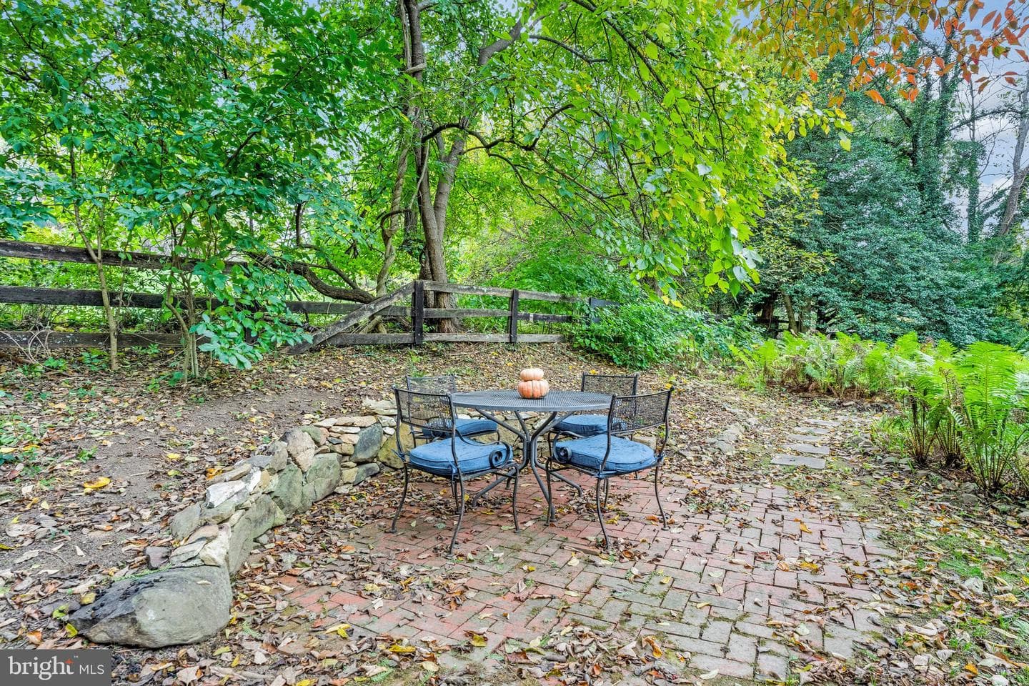 3 Meadowbrook Court S photo 31