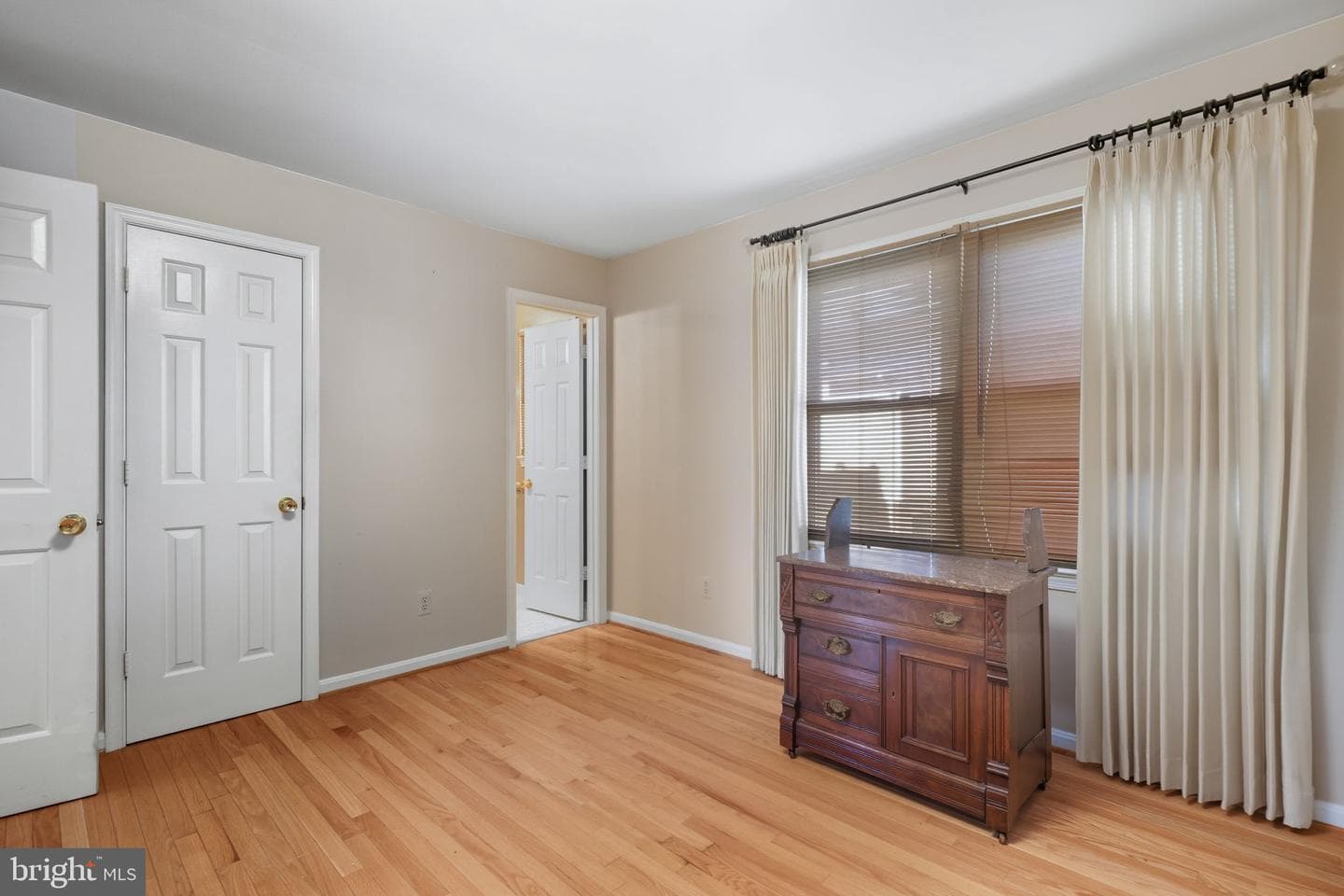 202 Stratford Place SW photo 23