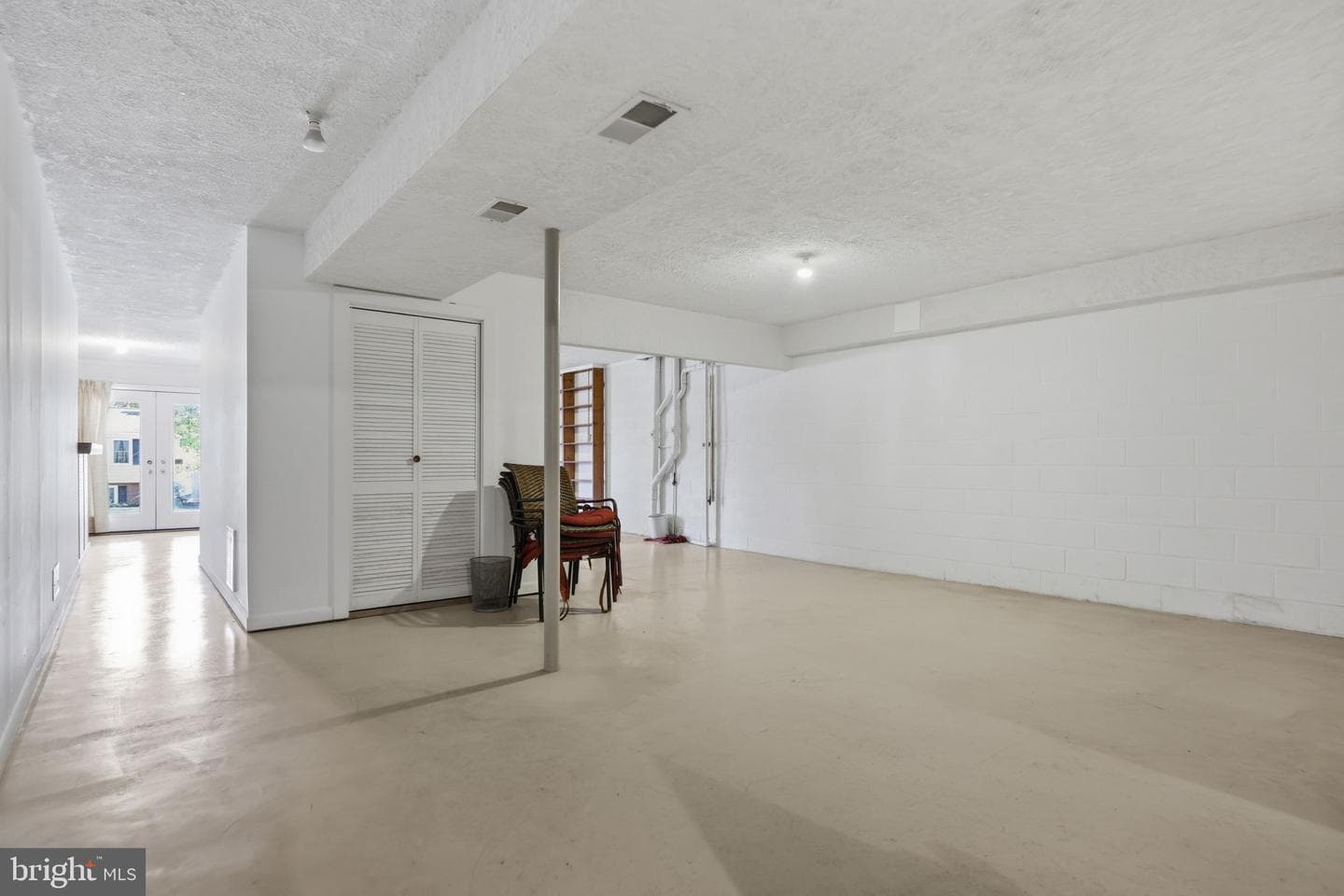202 Stratford Place SW photo 40