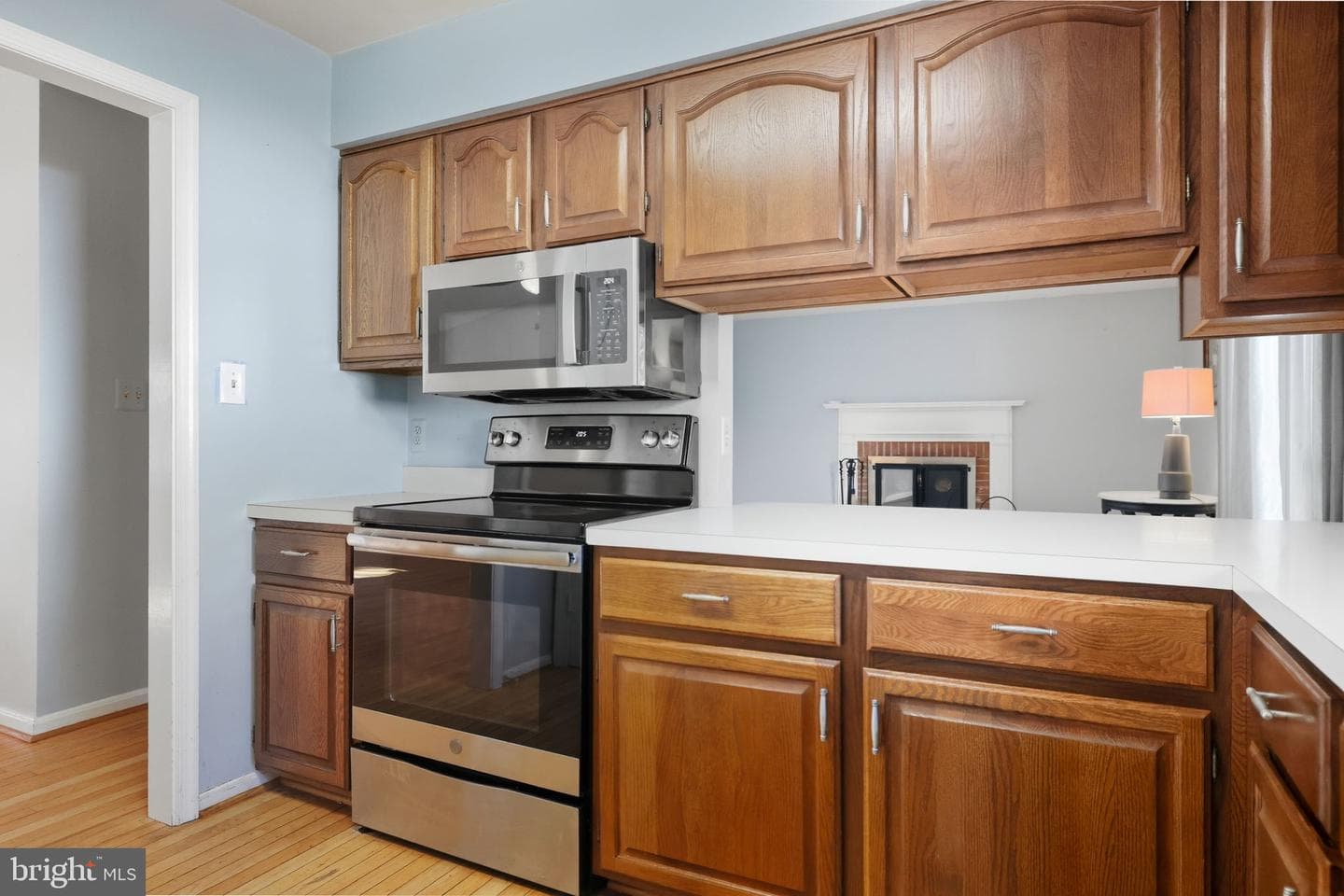 202 Stratford Place SW photo 9