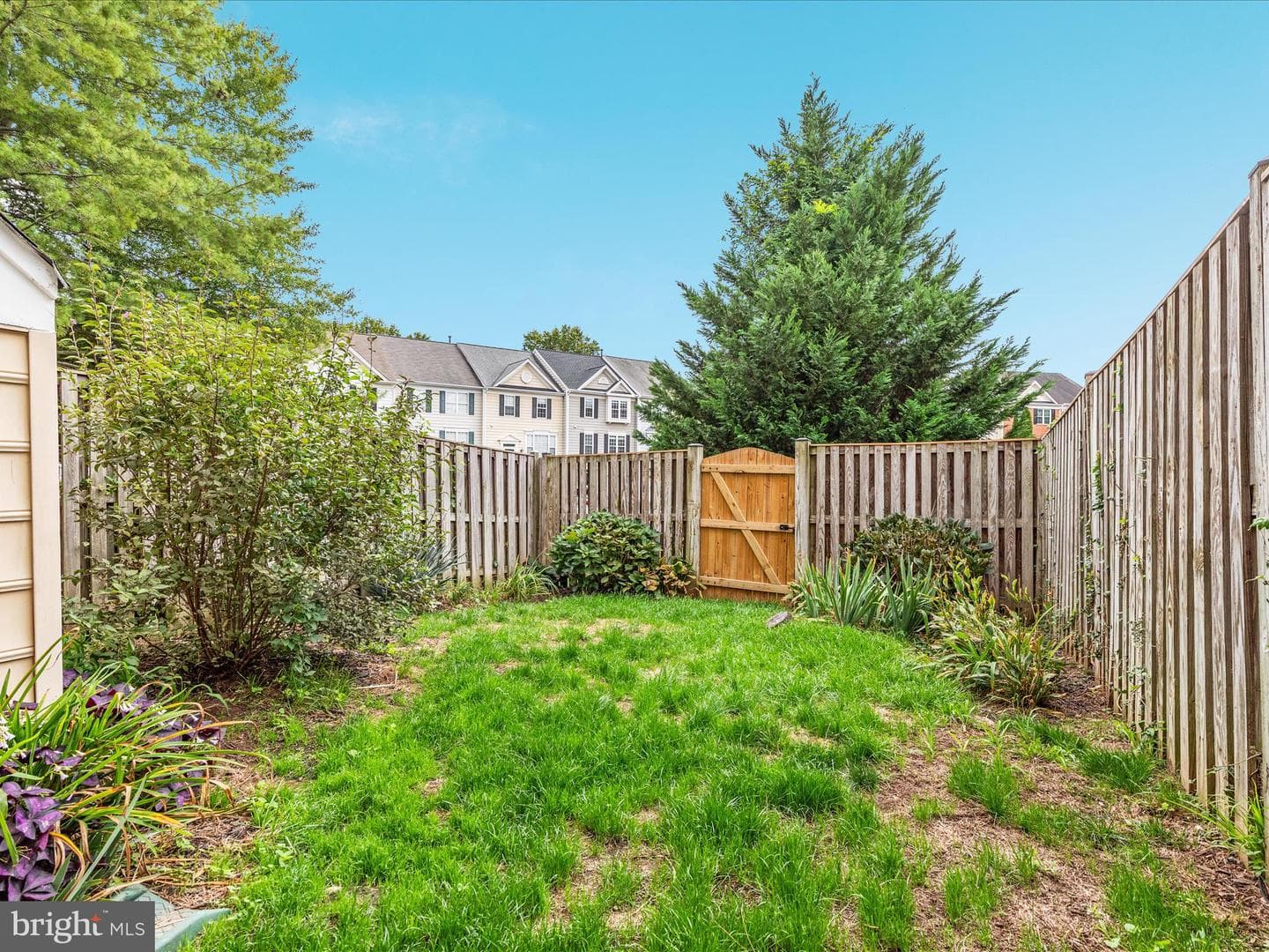 131 Goldsworth Terrace SW photo 34
