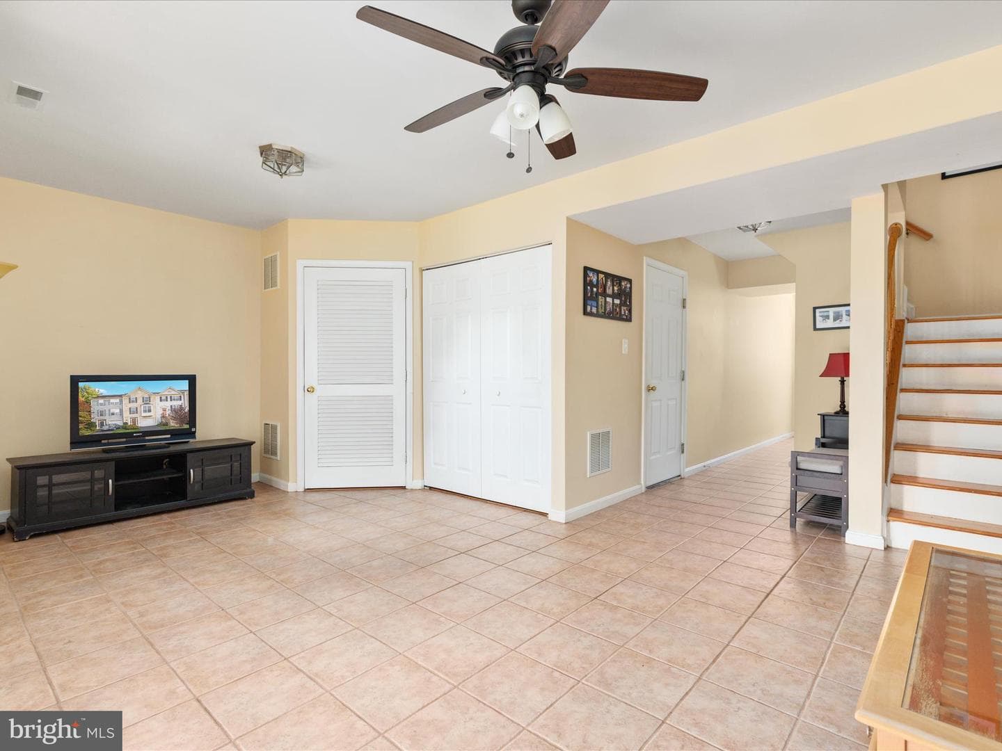 131 Goldsworth Terrace SW photo 7