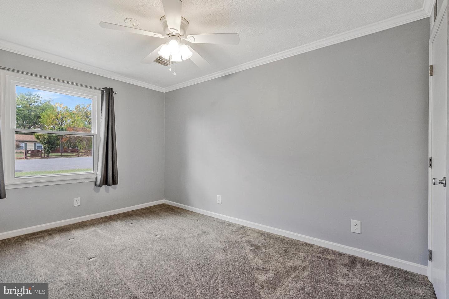 202 N Fir Court photo 11