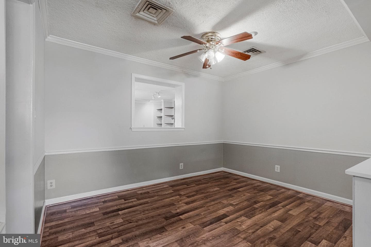 202 N Fir Court photo 5