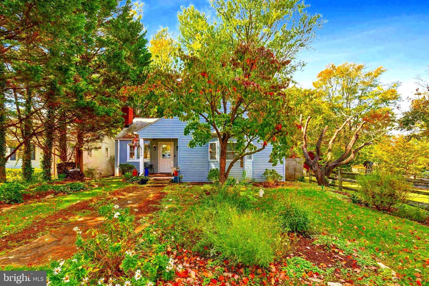 208 Chestnut Street, Middleburg