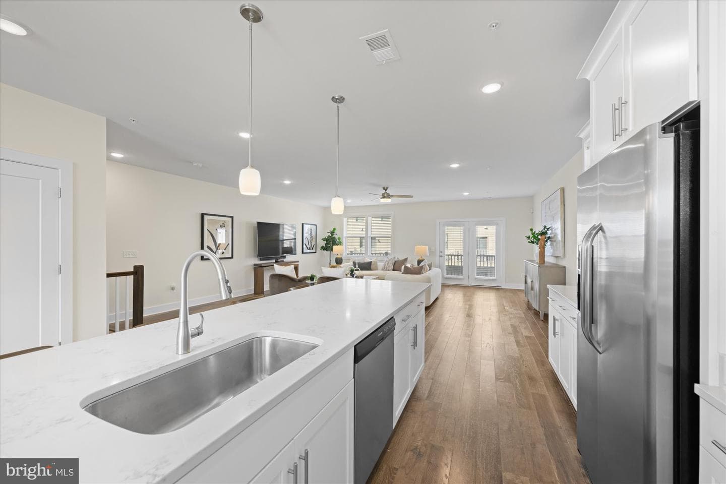 44840 Tiverton Square photo 16