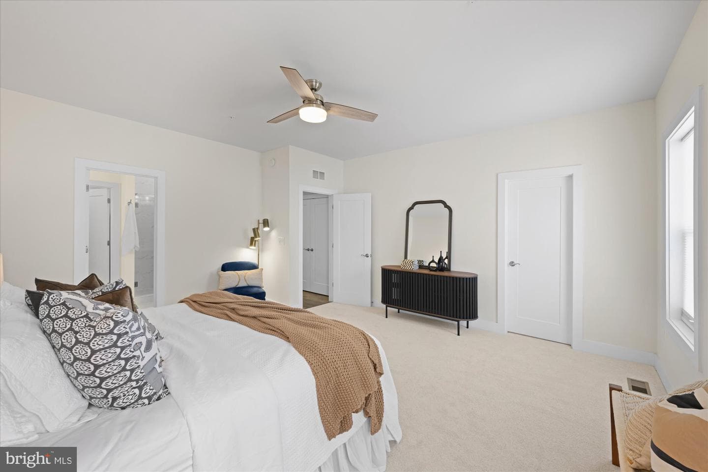 44840 Tiverton Square photo 33