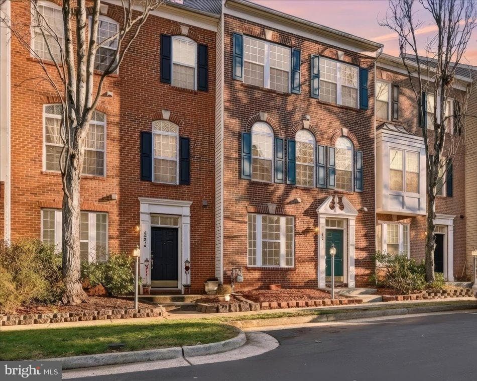 46212 Wales Terrace photo 1