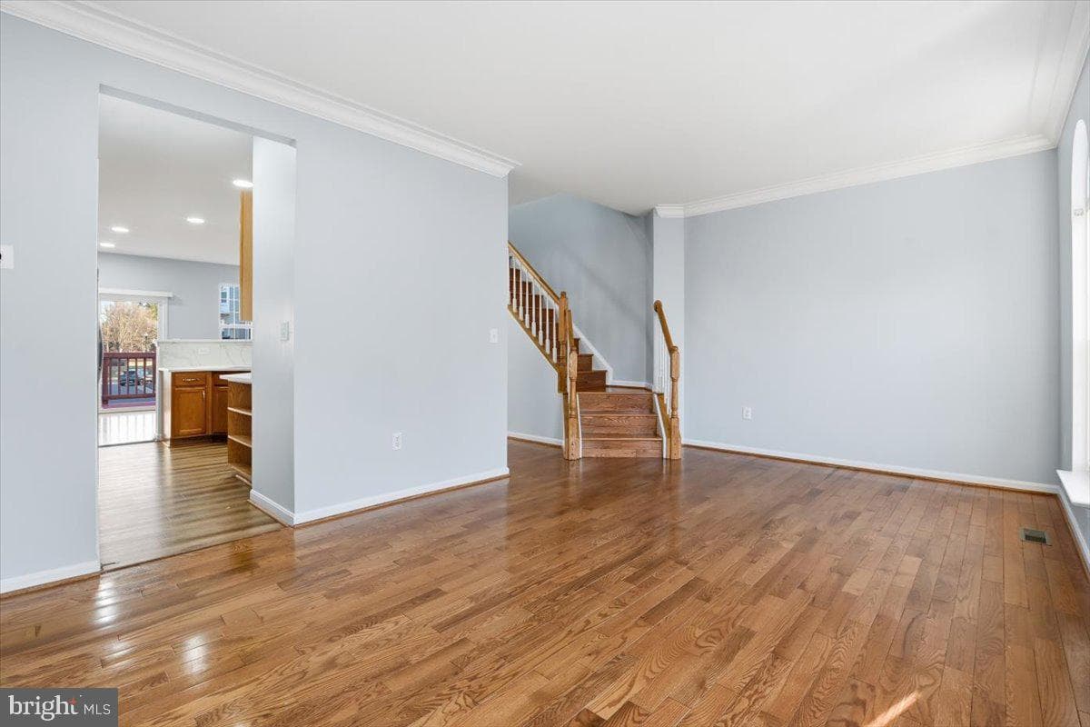 46212 Wales Terrace photo 10