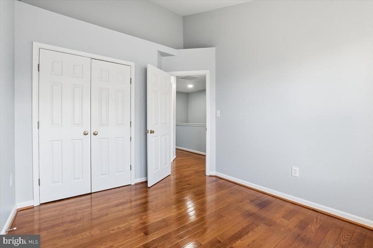 46212 Wales Terrace photo 17