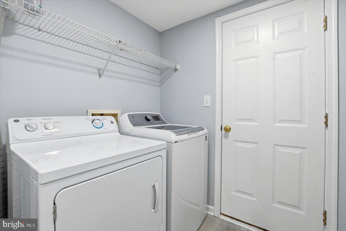 46212 Wales Terrace photo 28