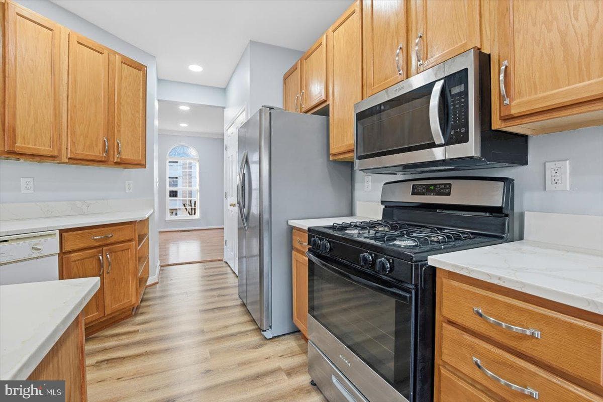 46212 Wales Terrace photo 6