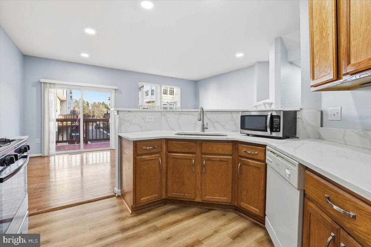 46212 Wales Terrace photo 8