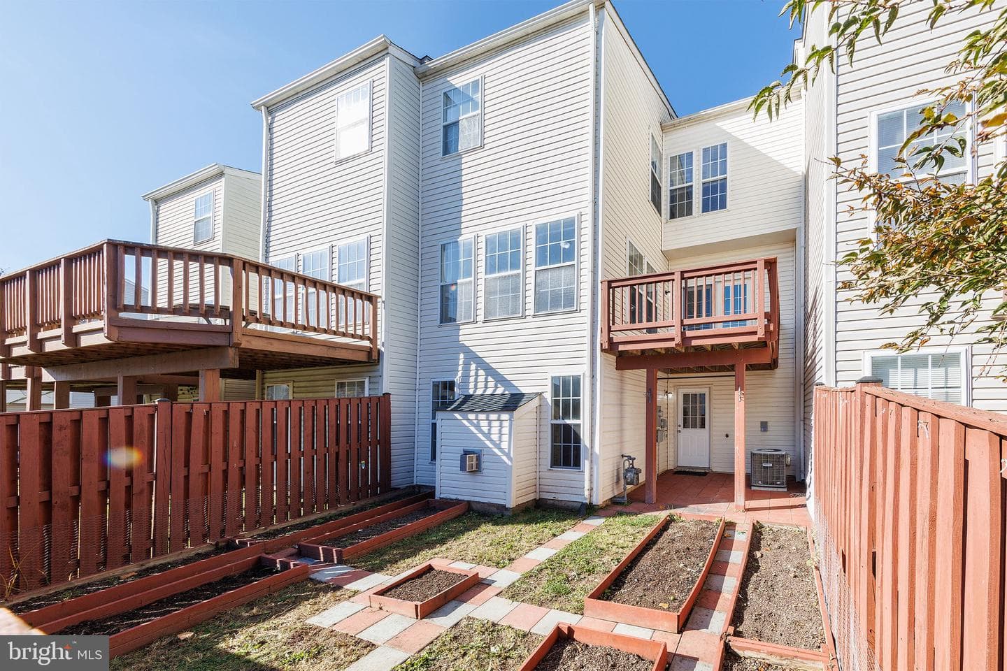 26134 Lands End Drive photo 2