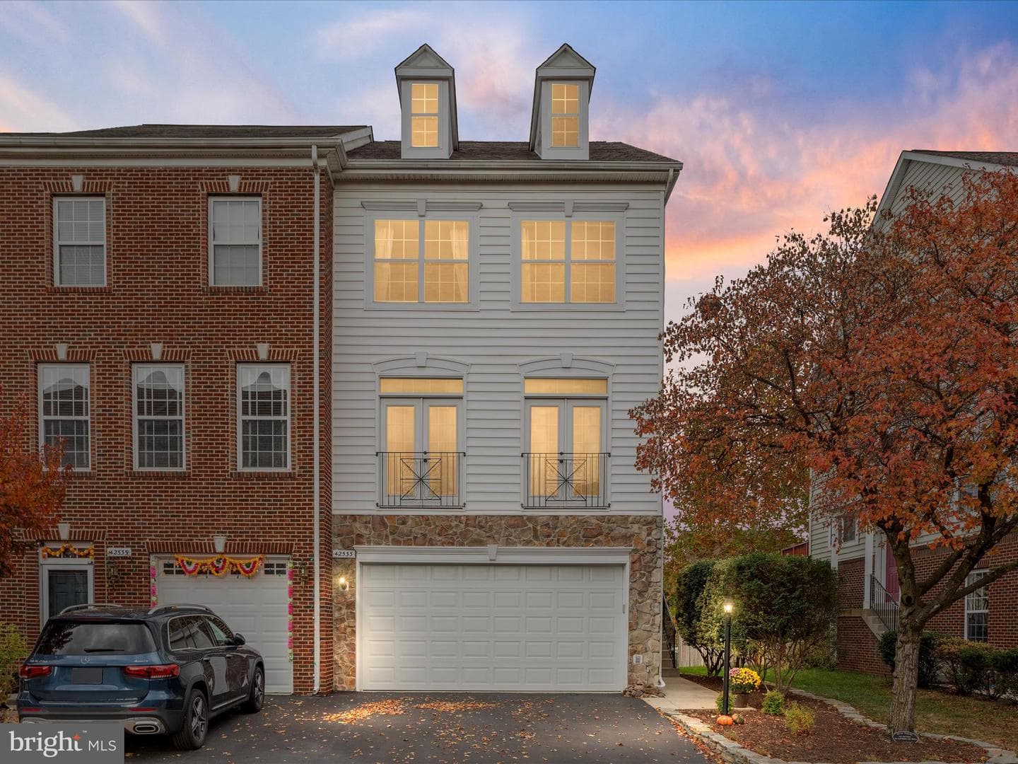 42533 Magellan Square