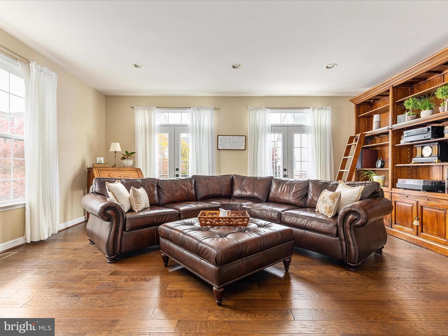 42533 Magellan Square photo 10