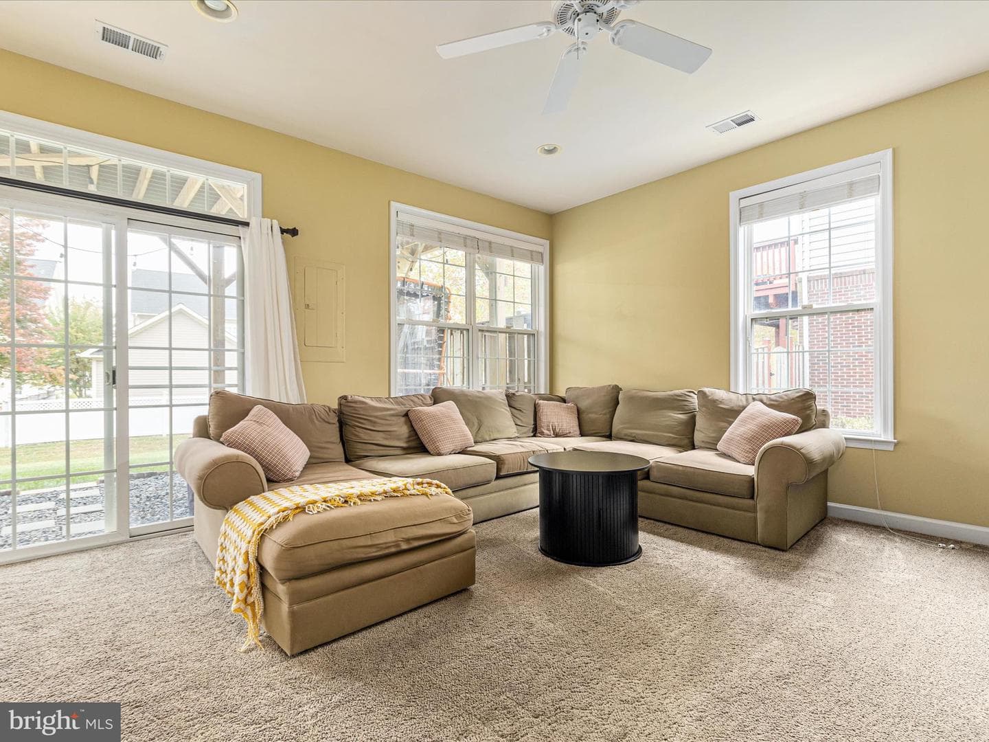 42533 Magellan Square photo 17