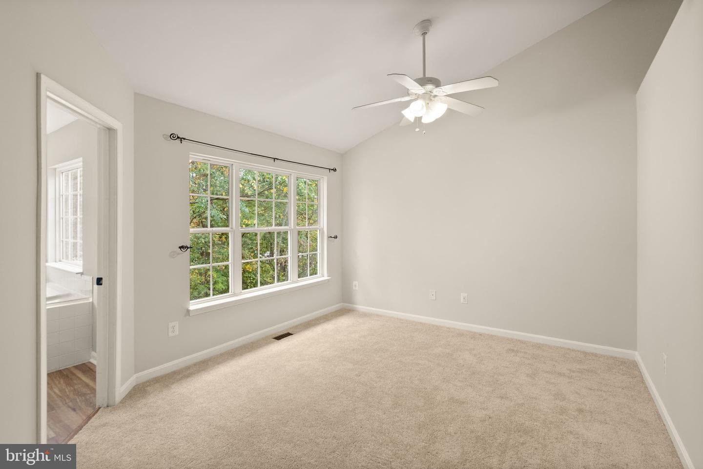 43107 Sherbrooke Terrace photo 40