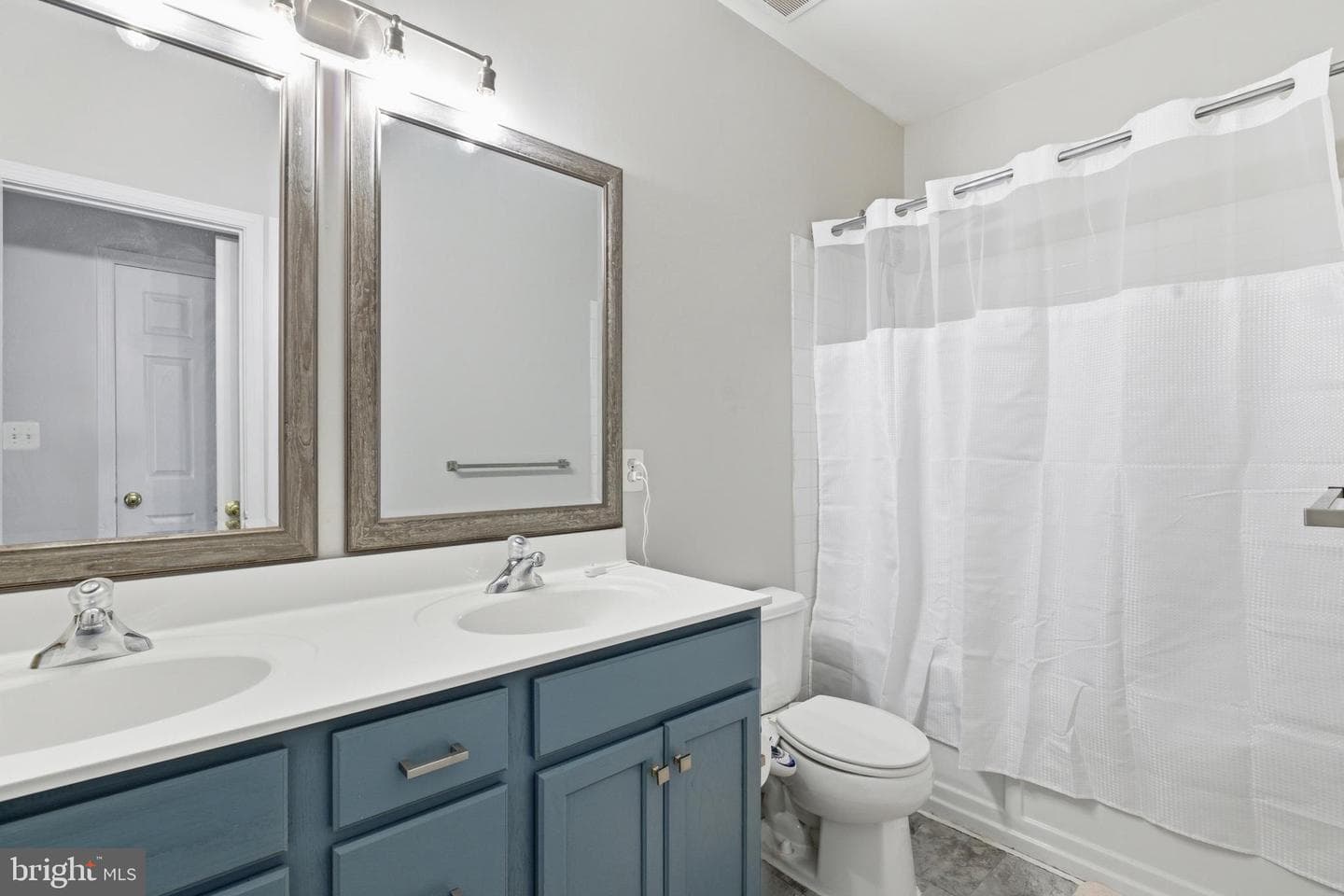 25065 Riding Center Drive photo 17