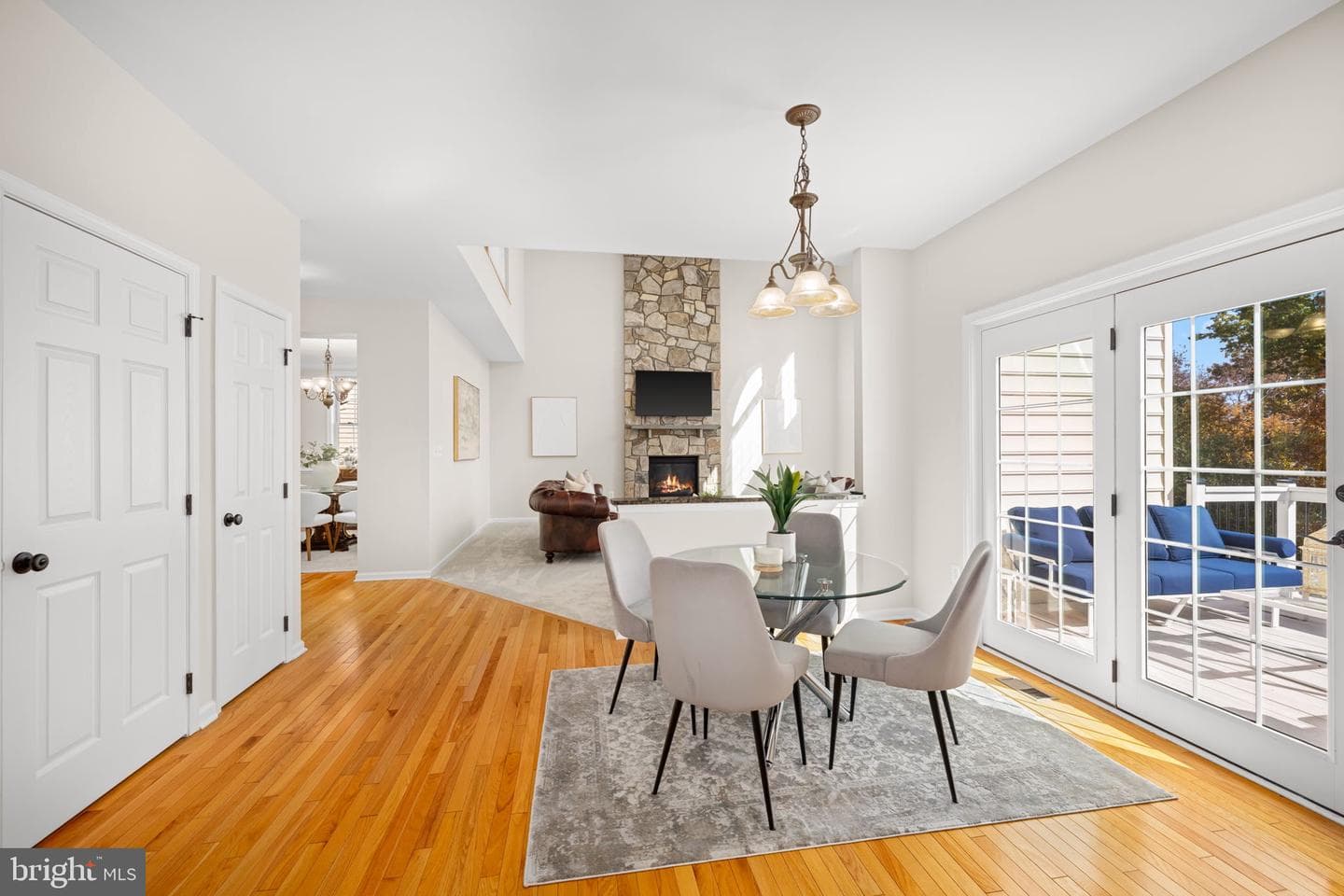 23158 Glenorchy Court photo 23