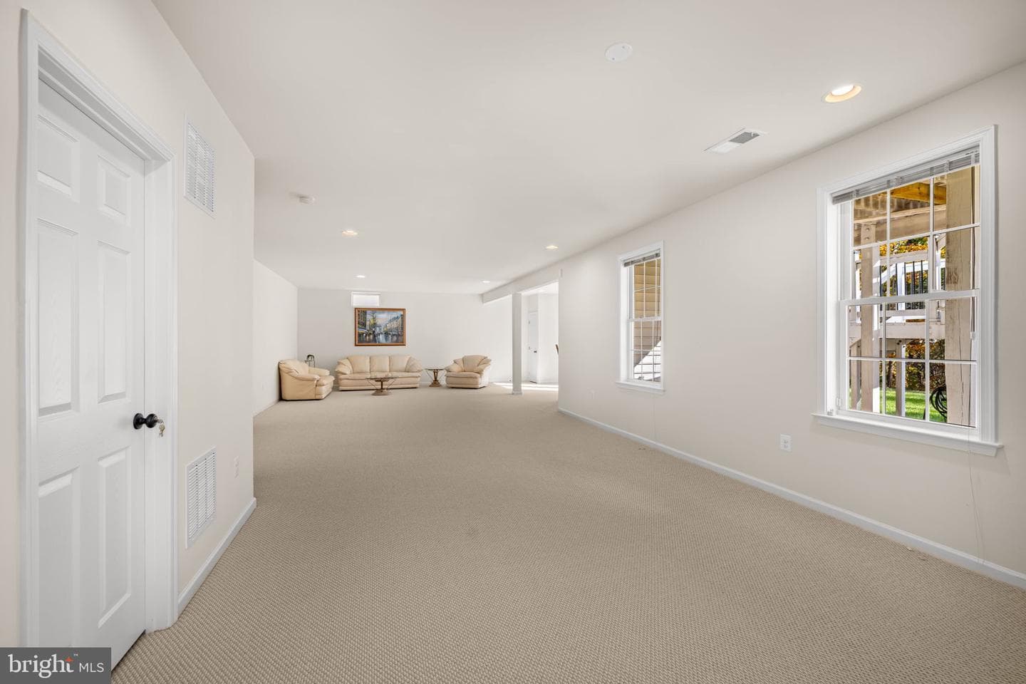 23158 Glenorchy Court photo 49