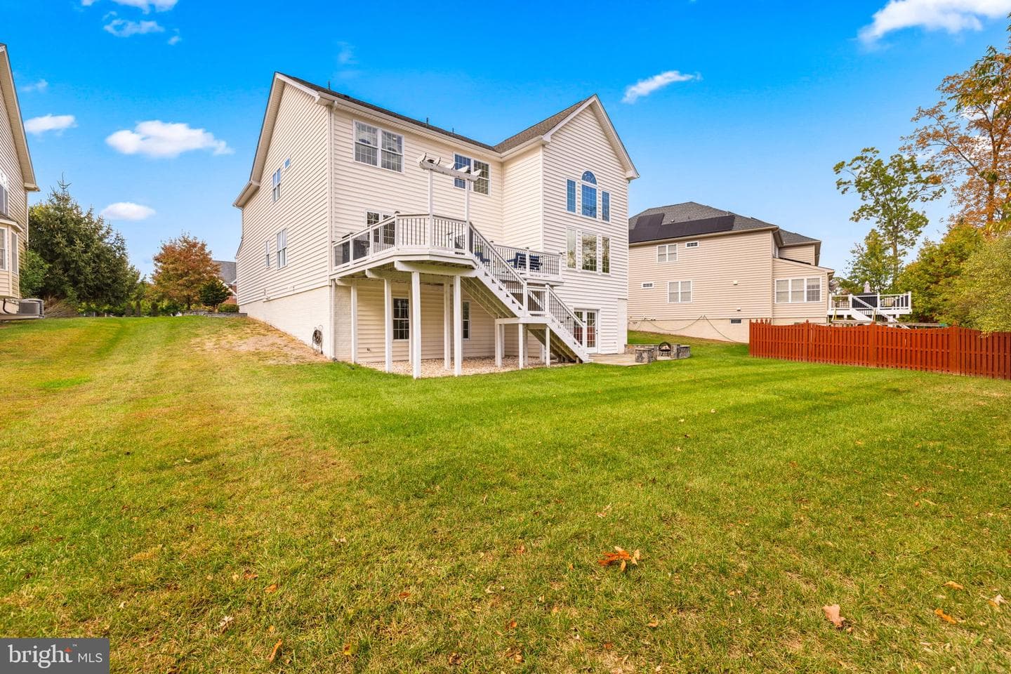 23158 Glenorchy Court photo 57