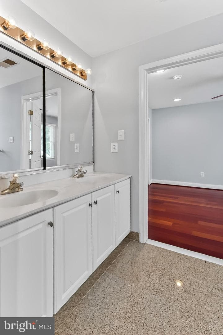 26089 Wendell Street photo 28