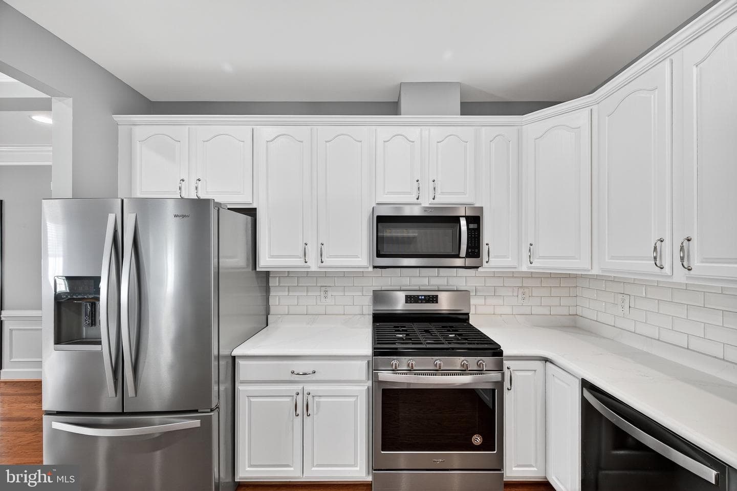 44489 Maltese Falcon Square photo 13
