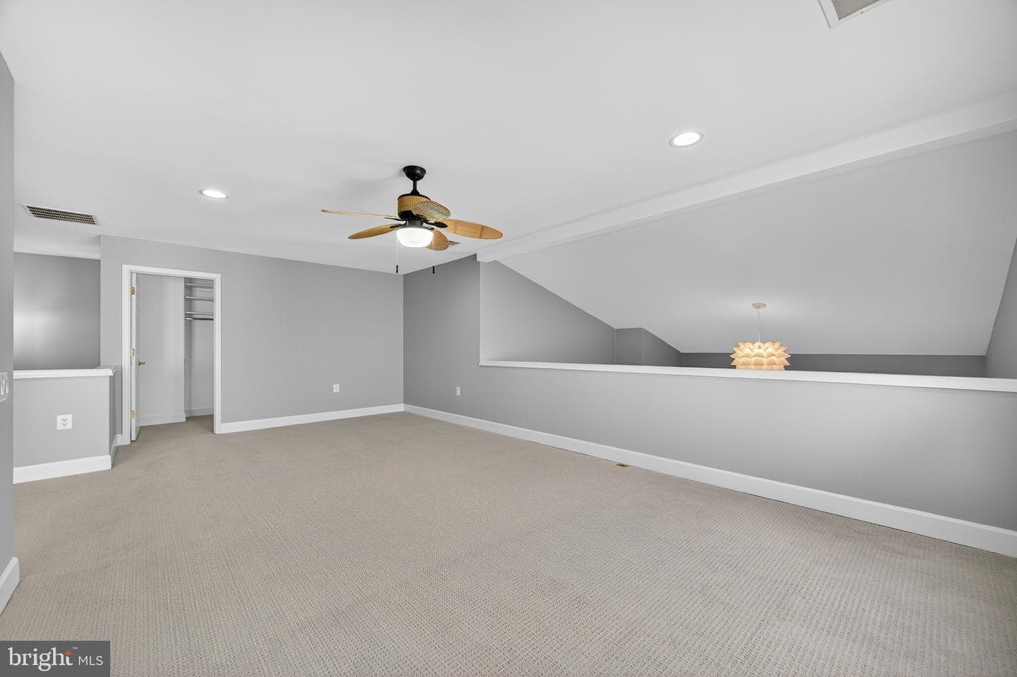 44489 Maltese Falcon Square photo 44
