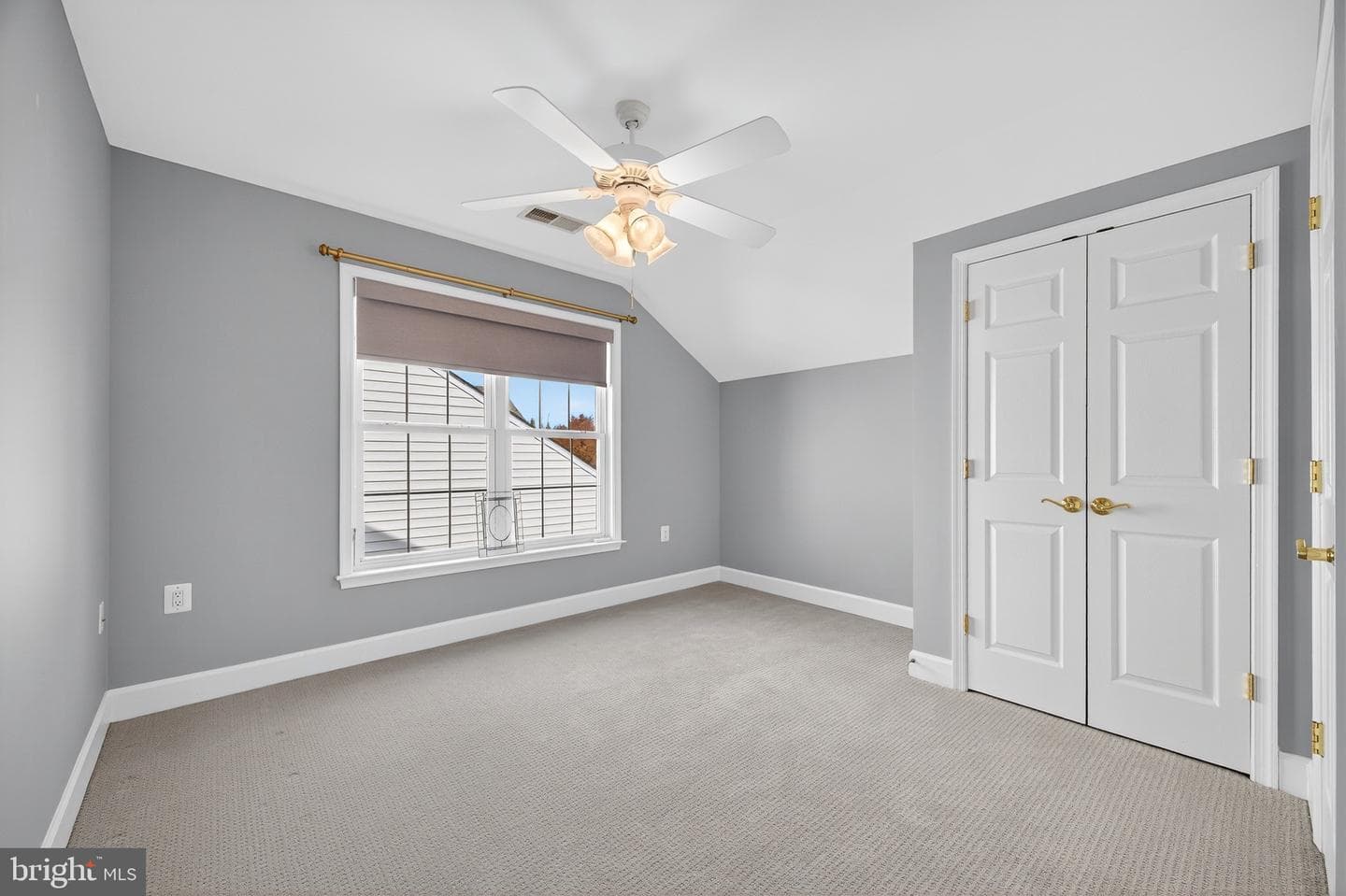 44489 Maltese Falcon Square photo 46
