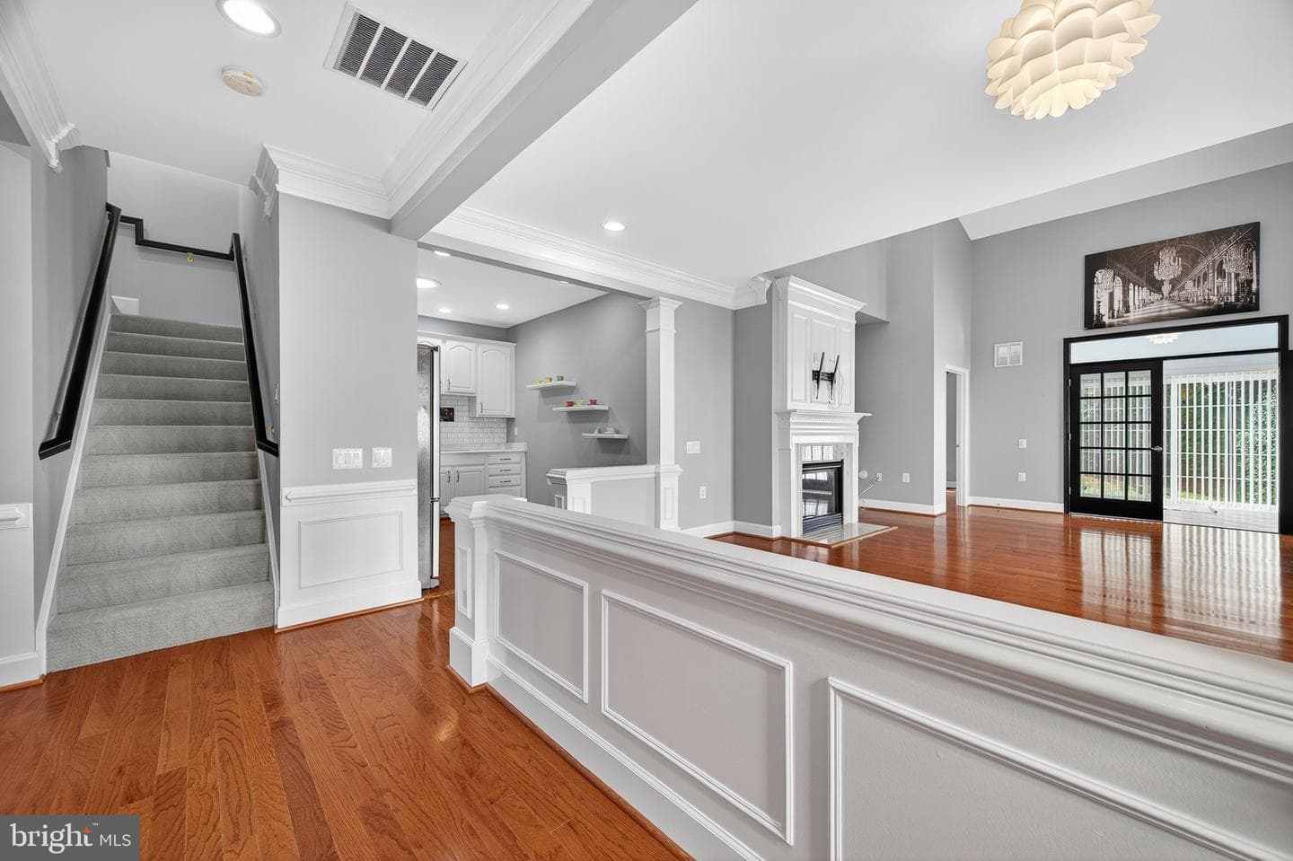 44489 Maltese Falcon Square photo 9