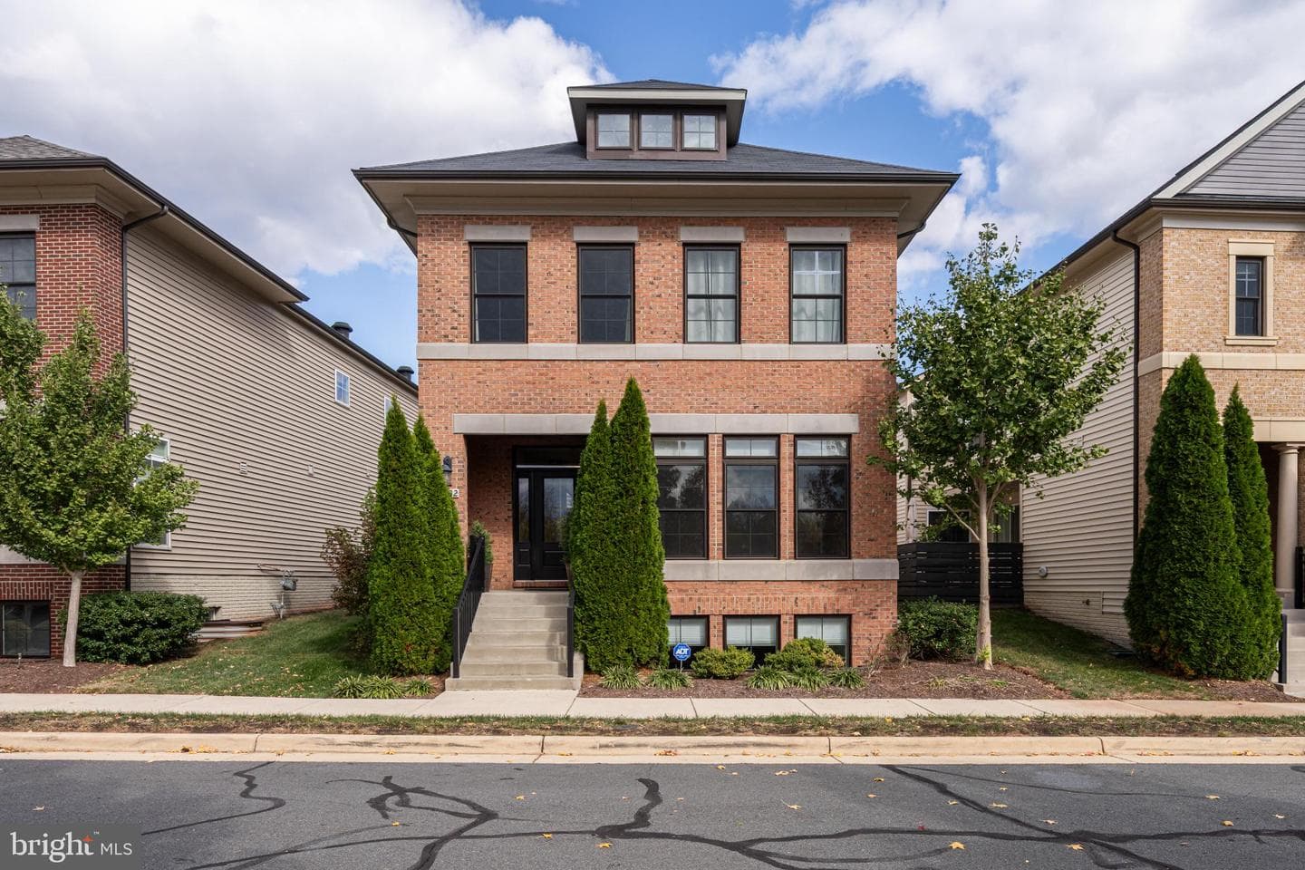 44532 Stepney Drive photo 1