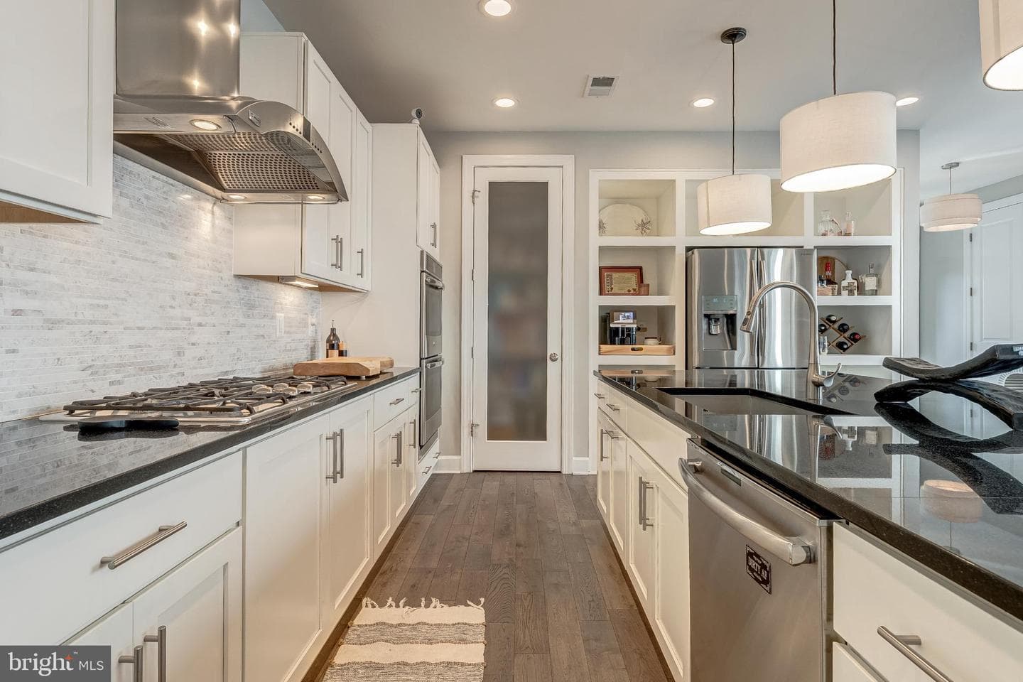 44532 Stepney Drive photo 9